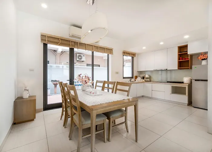 1,2,3 Bedrooms Icon40 Near Beach, Luxury Ha Long