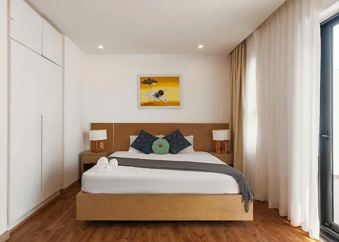 1,2,3 Bedrooms Icon40 Near Beach, Luxury