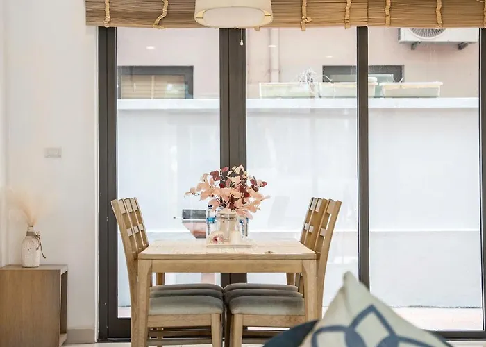 1,2,3 Bedrooms Icon40 Near Beach, Luxury *