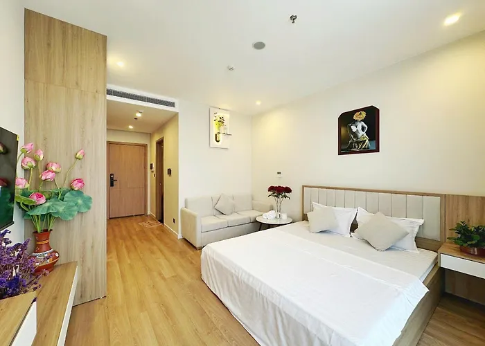 1,2,3 Bedrooms Icon40 Near Beach, Luxury Apartment *