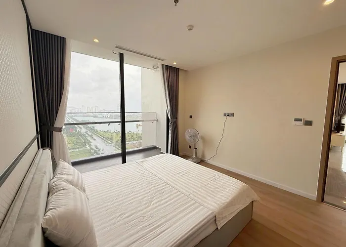1,2,3 Bedrooms Icon40 Near Beach, Luxury Apartment